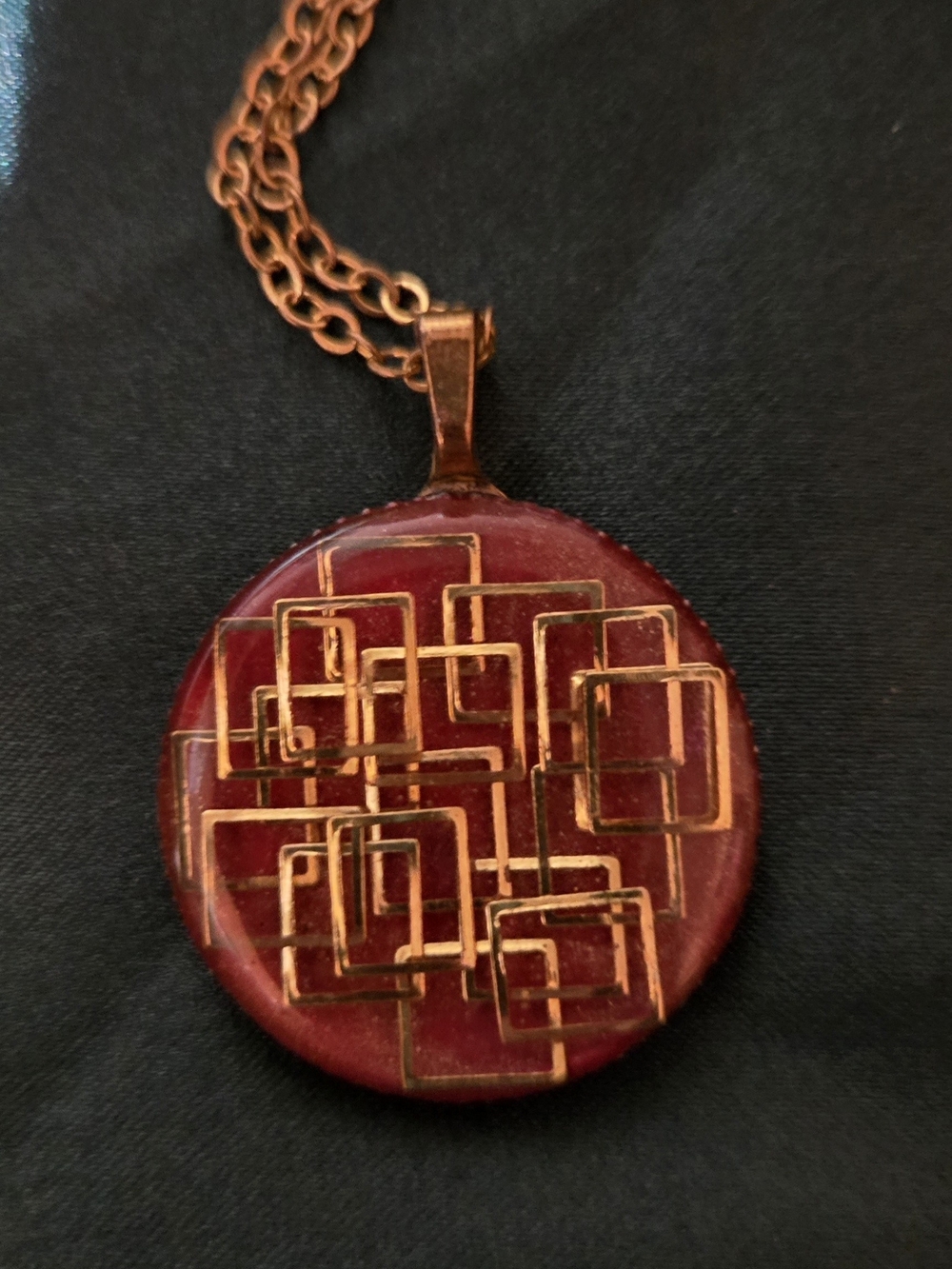 Hand Crafted Gold Geometric Red Round Pendant Necklace